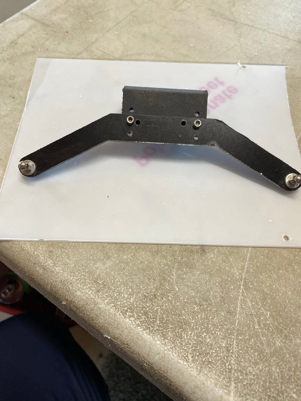 Rear universal mount. Traxxas and associated